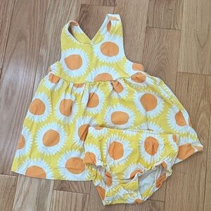 Hanna Andersson Yellow and Orange Sunflower Dress Set